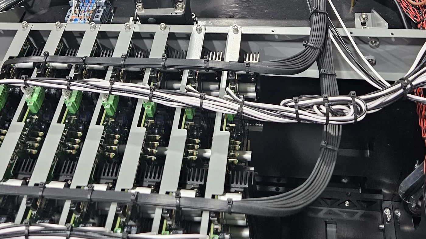 Carriage wiring and printhead driver boards